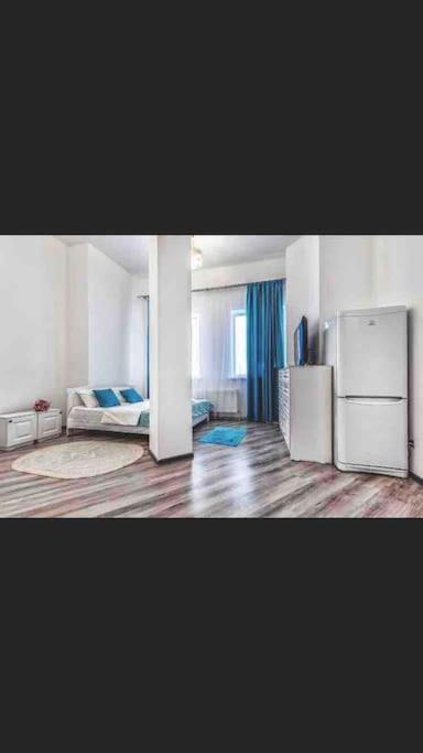 Ferienwohnung Уютная Квартира С Террасой В Сердце Столицы Taldykol Exterior foto
